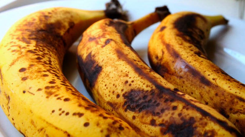 10 Surprising health benefits of eating dark-spotted bananas